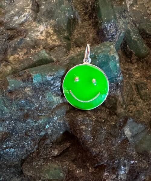 Pingente Smile Médio Verde Limão
